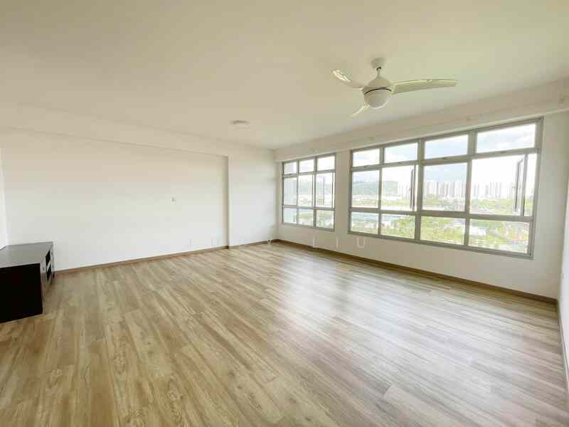 Prop-GPT: HDB Flat: D23 Choa Chu Kang 812C Choa Chu Kang Avenue 7