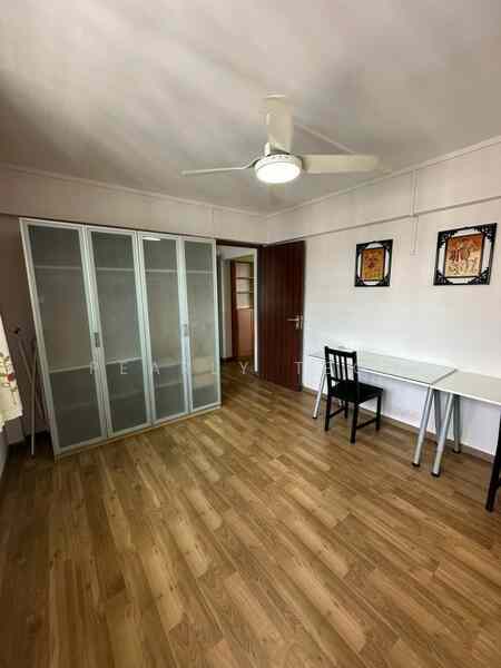 216 Serangoon Avenue 4: D19 Serangoon HDB Flat | Prop-GPT the AI-Powered Property Guru