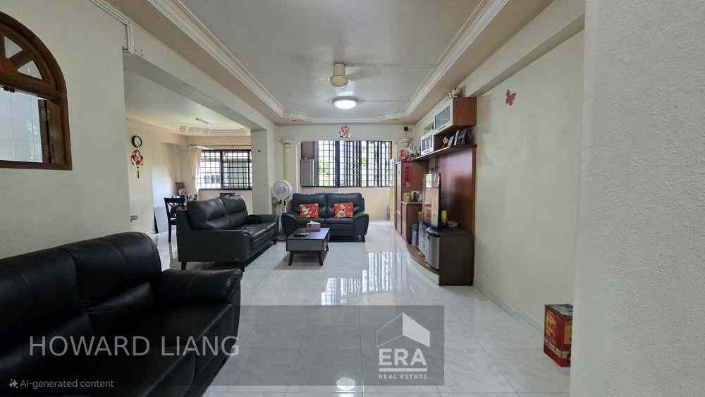 Prop-GPT: HDB - 3 room: D18 Tampines 393 Tampines Avenue 7