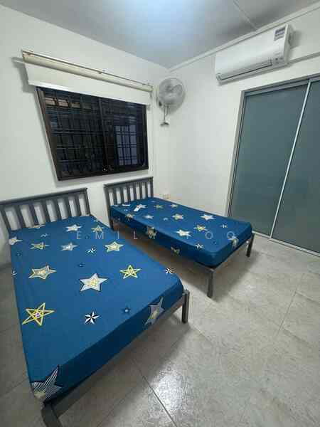 Prop-GPT: HDB Flat: D19  206A Compassvale Lane