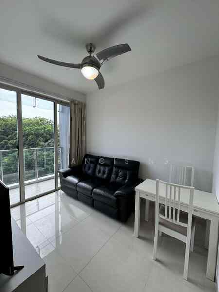 Prop-GPT: Condominium: D14  The Water Edge @ Geylang