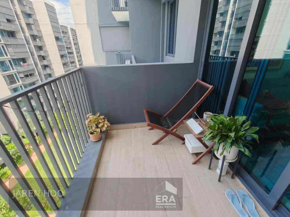 Prop-GPT: Condominium: D18 Tampines Treasure at Tampines