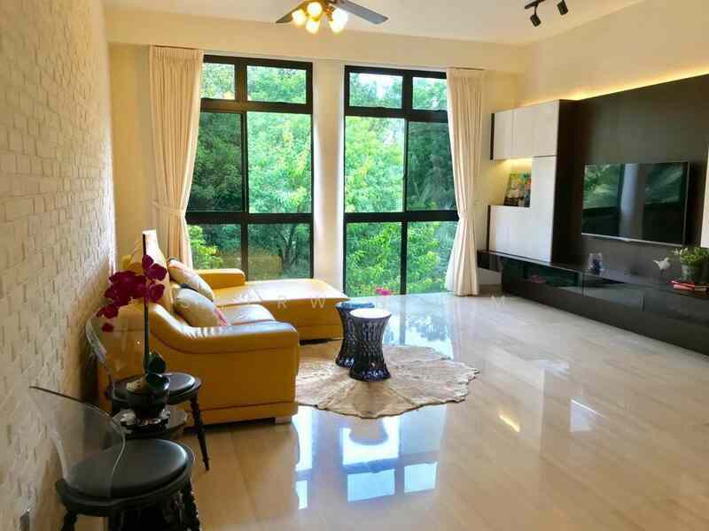 Prop-GPT: Condominium: D10 Holland Holland Hill Park