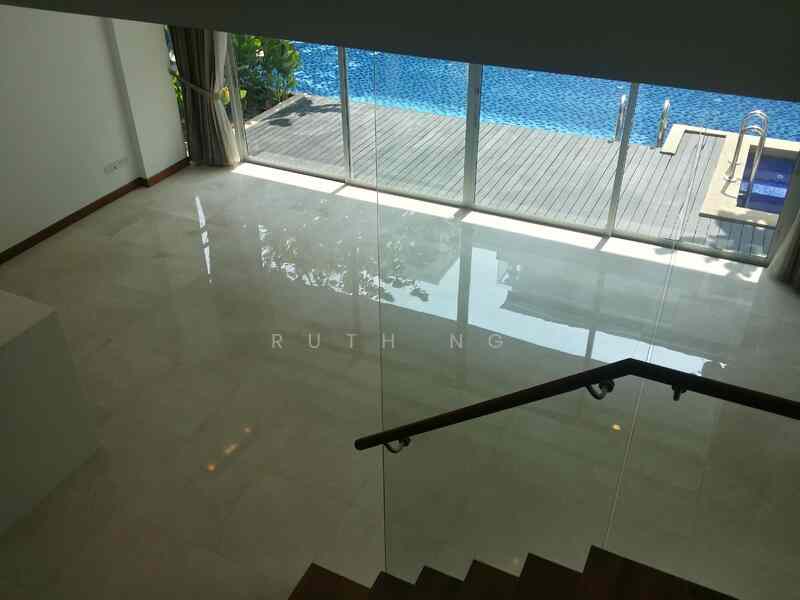 Prop-GPT: Condominium - Cluster House: D19 Punggol Whiteshores