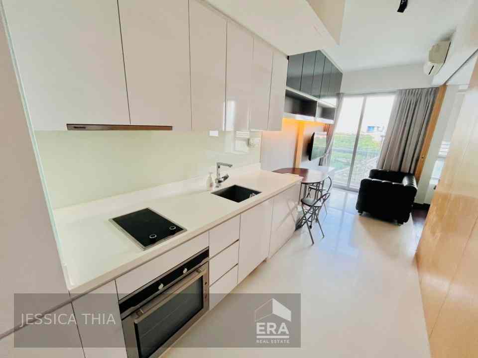Prop-GPT: Condominium: D12  Riverbay