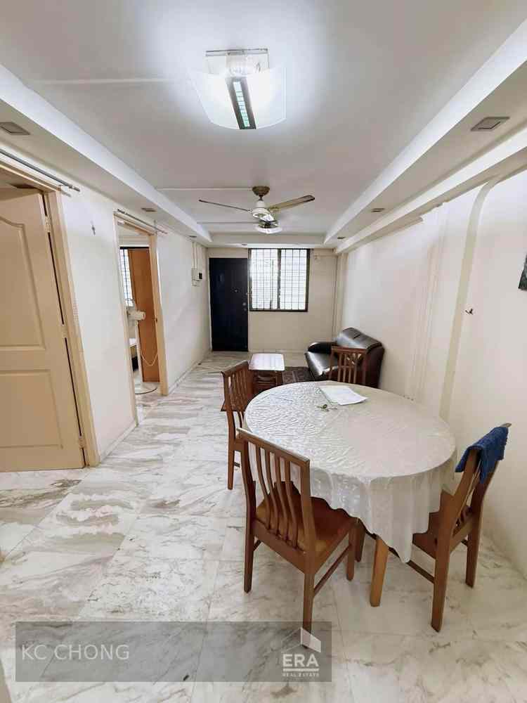 Prop-GPT: HDB - 2 room: D10 Holland 3 Ghim Moh Road