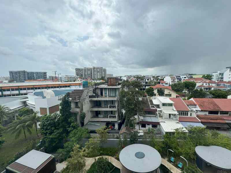 Prop-GPT: Condominium: D19  The Florence Residences