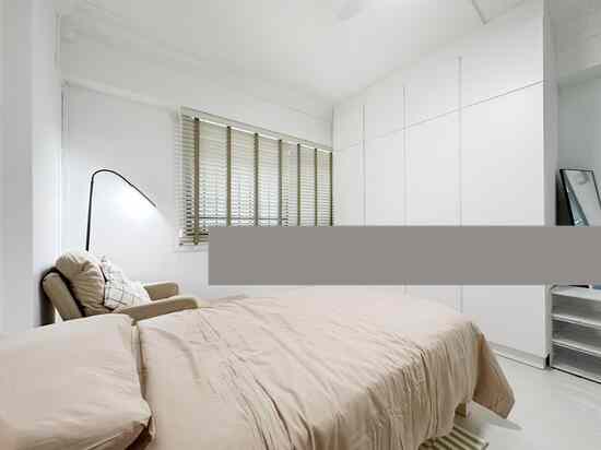 323 Tampines Street 33: D18 Tampines HDB Apartment | Prop-GPT the AI-Powered Property Guru