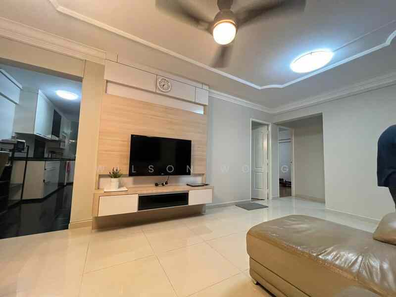 Prop-GPT: HDB Flat: D27 Yishun 609 Yishun Street 61