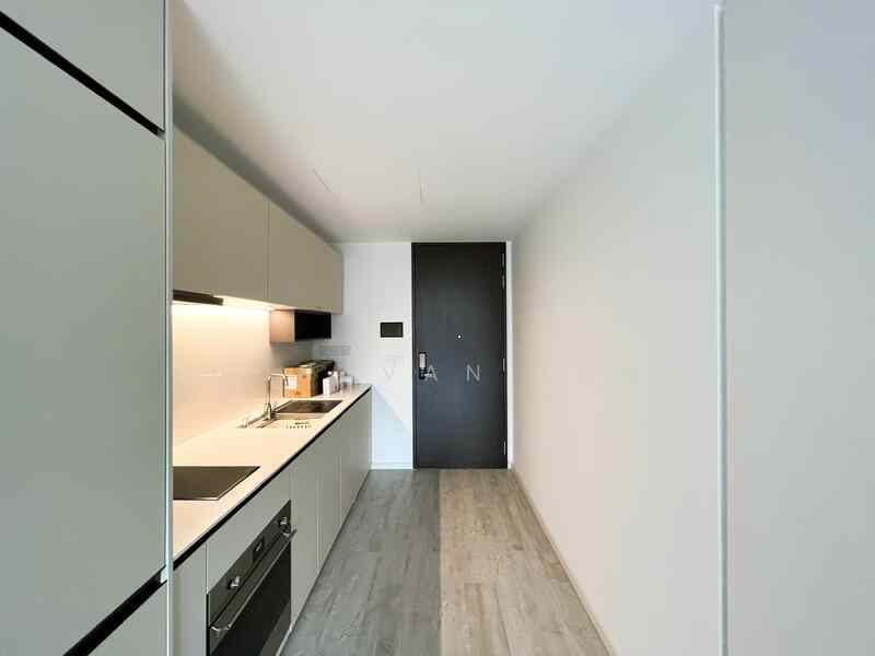 Prop-GPT: Condominium: D20  JadeScape