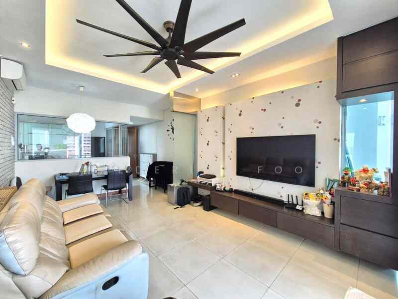 Prop-GPT: Condominium: D03 Tiong Bahru Twin Regency