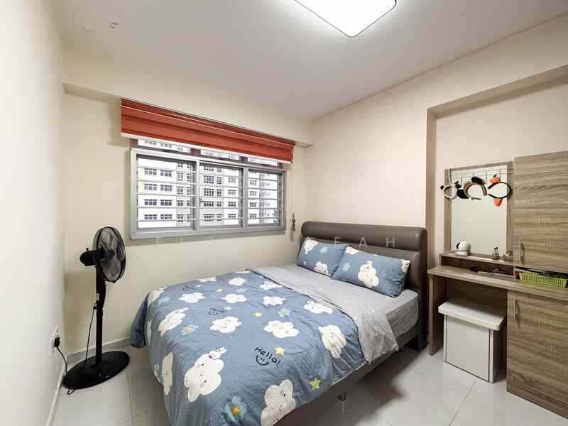 Prop-GPT: HDB Flat: D25 Woodlands 694C Woodlands Drive 62