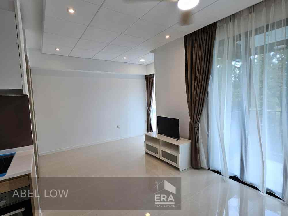 Prop-GPT: Condominium: D18 Tampines Treasure at Tampines