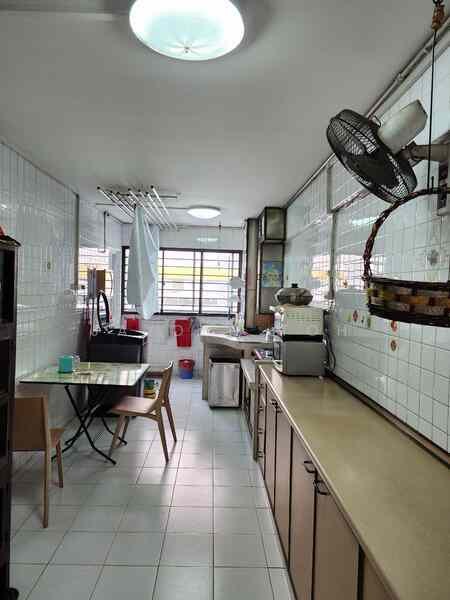 662 Yishun Avenue 4: D27 Yishun HDB Flat | Prop-GPT the AI-Powered Property Guru