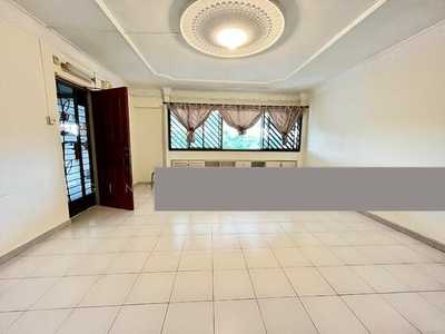 118 Clementi Street 13: D05 Clementi HDB Apartment | Prop-GPT the AI-Powered Property Guru