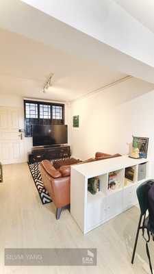 6 Holland Close: D10 Holland HDB - 2 room | Prop-GPT the AI-Powered Property Guru