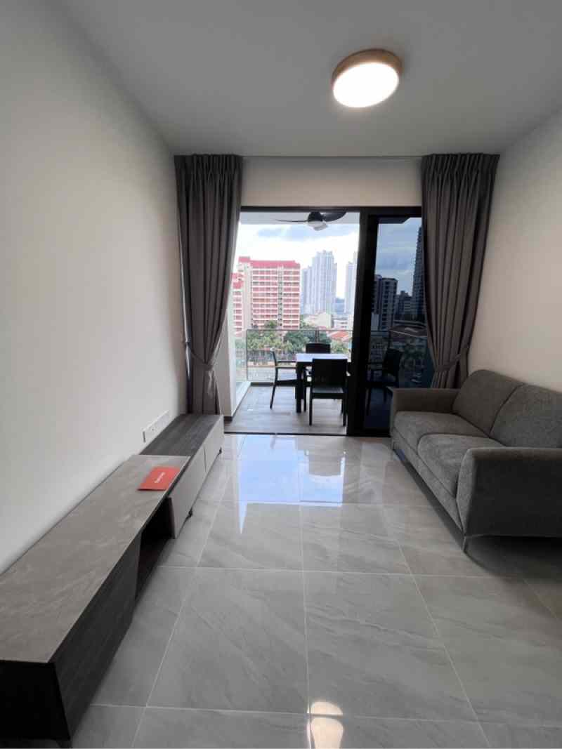 Prop-GPT: Condominium: D08  Uptown @ Farrer