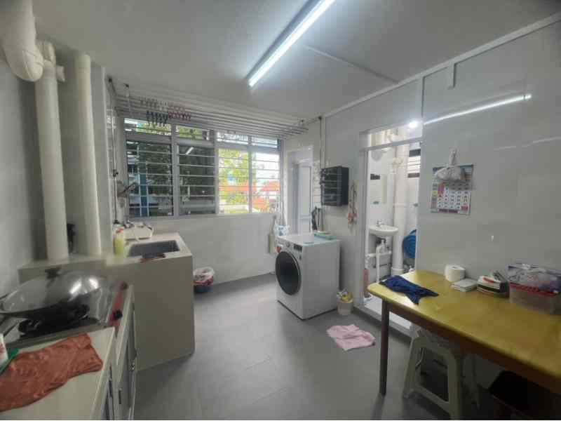 Prop-GPT: HDB Apartment: D16  532 Bedok North Street 3