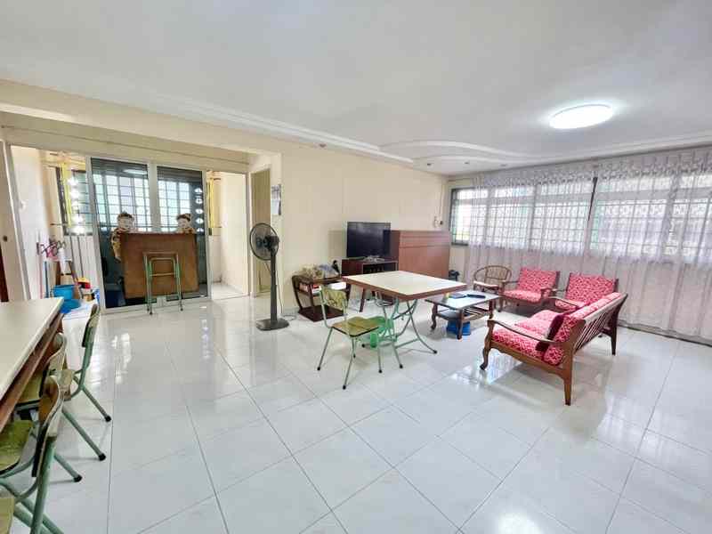 Prop-GPT: HDB Apartment: D16  94D Bedok North Avenue 4