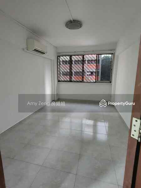 Prop-GPT: HDB Flat: D18  232 Simei Street 4