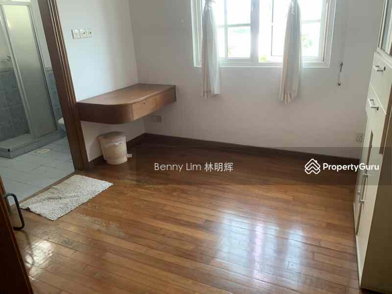 Prop-GPT: Detached: D20  Thomson Ridge Estate Room for Rent