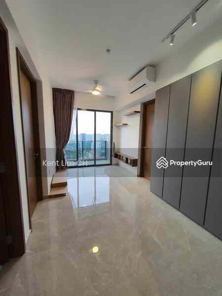 Prop-GPT: Condominium: D03  Stirling Residences