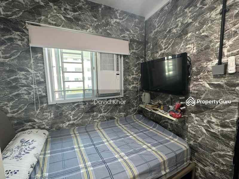 Prop-GPT: HDB Flat: D14  333 Ubi Avenue 1