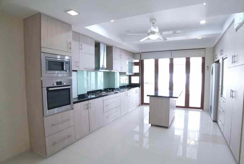 Prop-GPT: Terrace: D23 Hillview Hillview Terrace house for rent