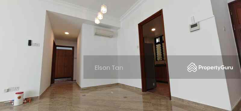 Prop-GPT: Condominium: D10  Spring Grove