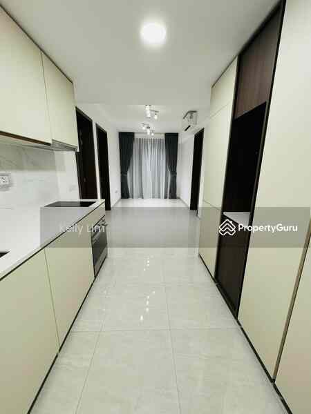 Prop-GPT: Condominium: D09 Cairnhill Kopar At Newton