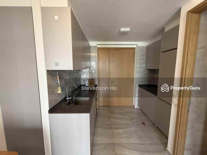 Prop-GPT: Condominium: D28 Seletar High Park Residences