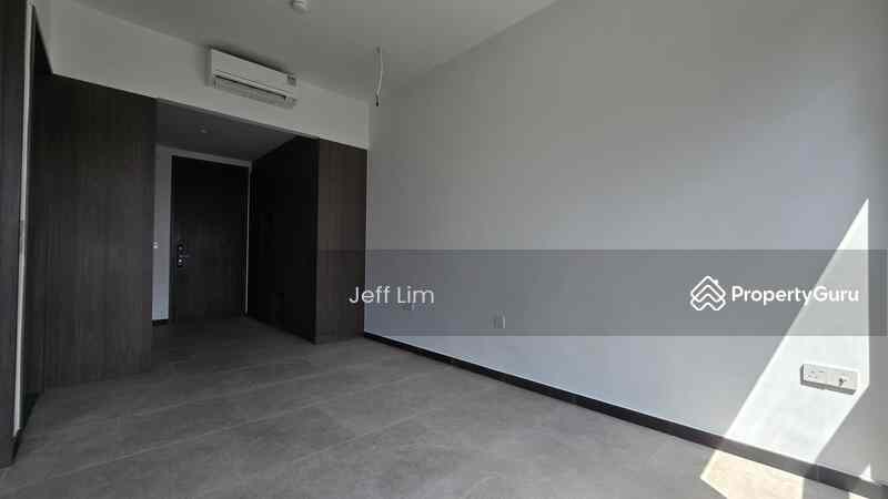 Prop-GPT: Condominium: D07  Midtown Modern