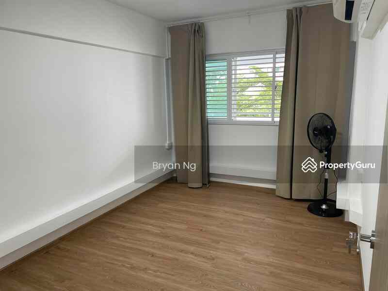 Prop-GPT: HDB Flat: D22 Boon Lay 415 Jurong West Street 42