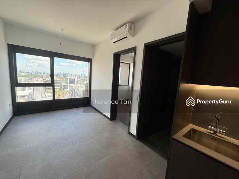 Prop-GPT: Condominium: D07  Midtown Modern