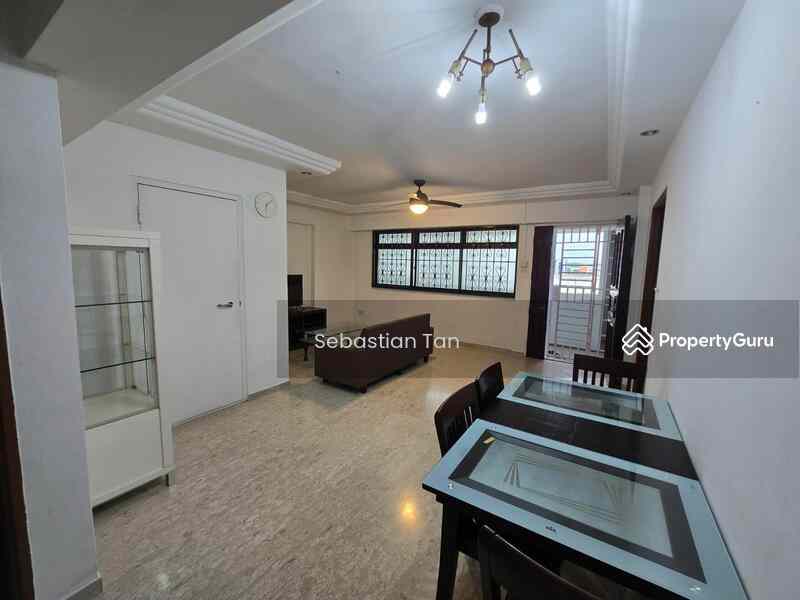 Prop-GPT: HDB Flat: D22 Boon Lay 670A Jurong West Street 65