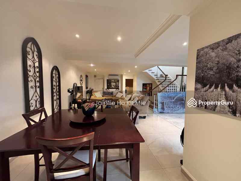 Prop-GPT: Condominium: D04  Mount Faber Lodge