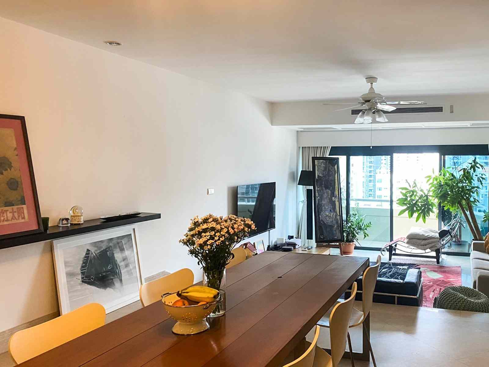 Prop-GPT: Condominium: D10  Valley Park