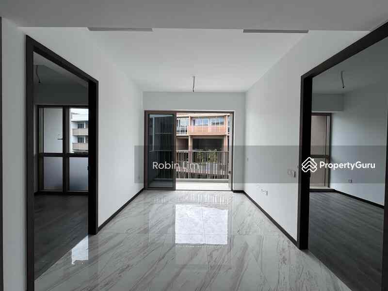 Prop-GPT: Condominium: D18 Pasir Ris Pasir Ris 8