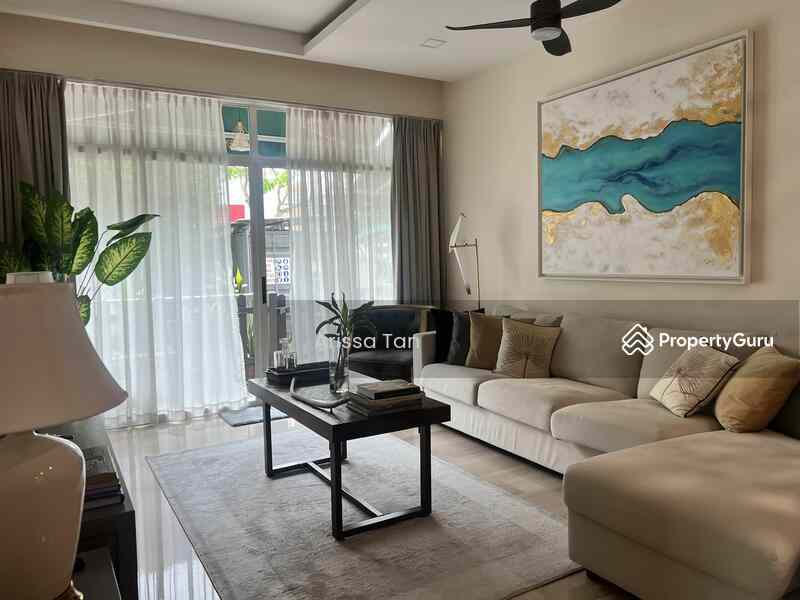 Prop-GPT: Condominium: D25  Woodgrove Condo