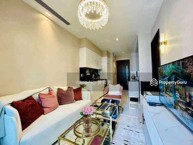 Prop-GPT: Apartment: D10  Robin Suites