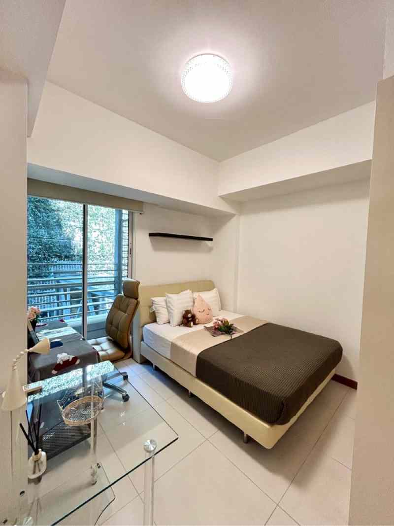 Prop-GPT: Apartment: D01 Marina The Sail @ Marina Bay