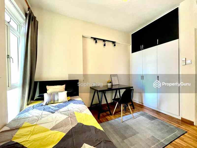 Prop-GPT: Condominium: D17  Estella Gardens