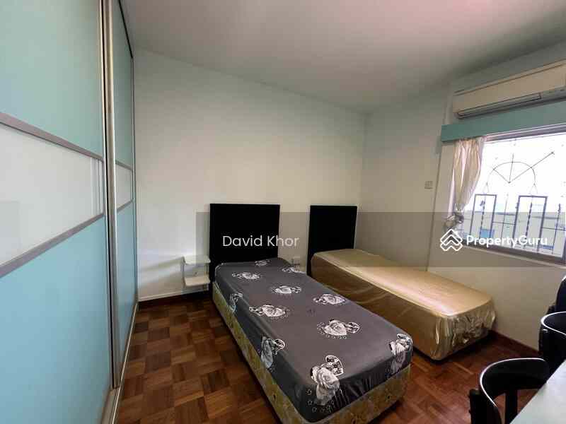Prop-GPT: Terrace: D14  Lorong marzuki