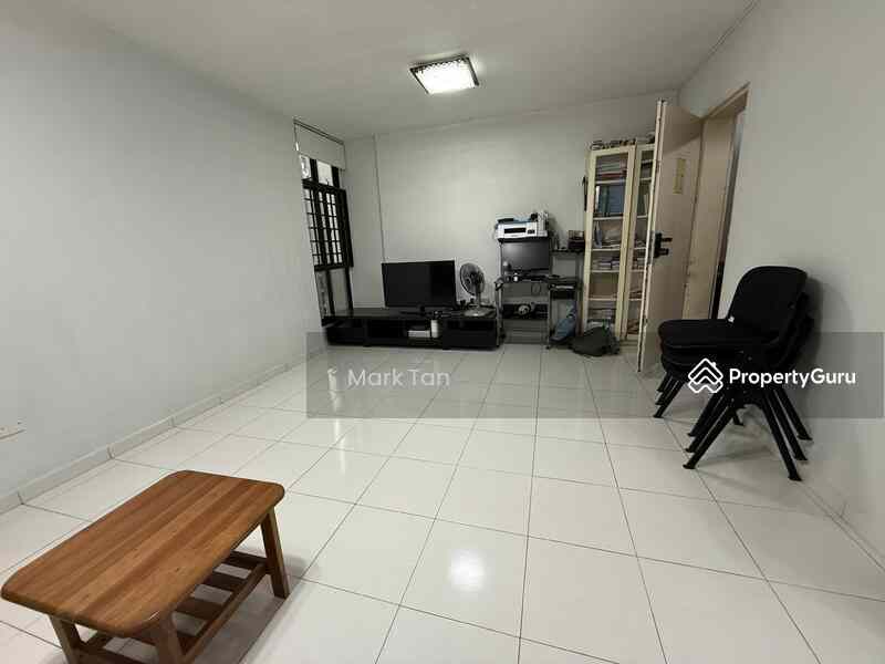 Prop-GPT: HDB Flat: D23  468 Segar Road