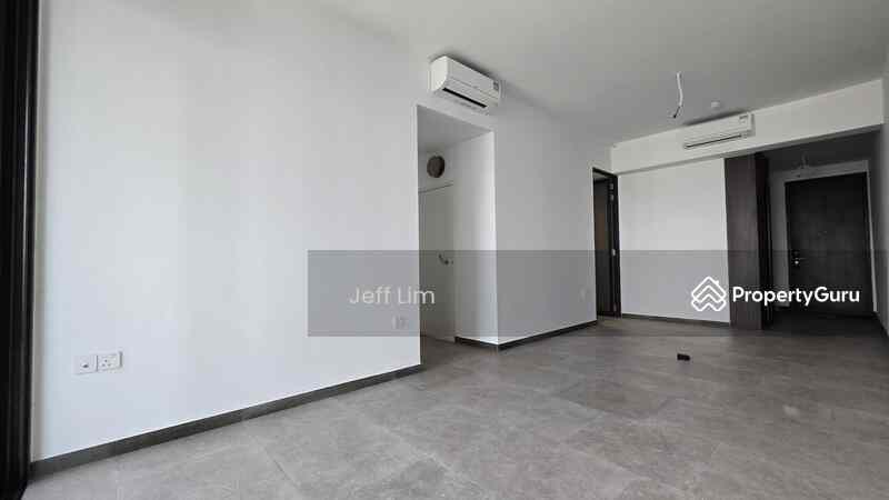 Prop-GPT: Condominium: D07  Midtown Modern