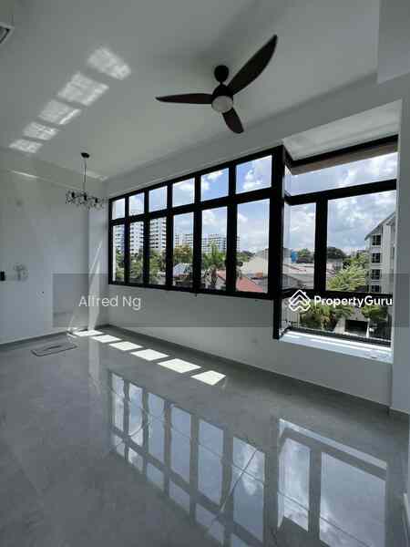 Prop-GPT: Condominium: D19  Parkwood Residences