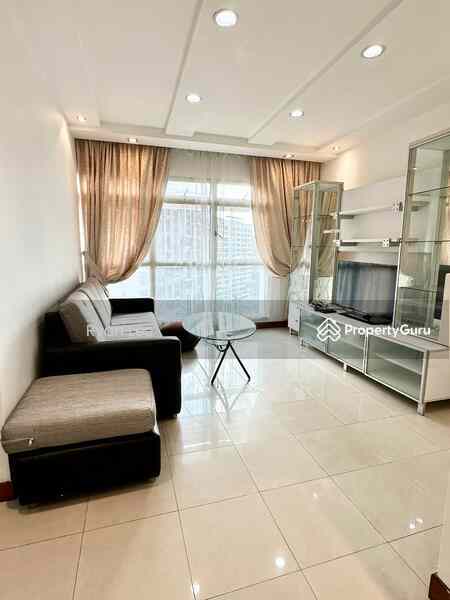 Prop-GPT: HDB Flat: D19 Punggol 296 Punggol Central