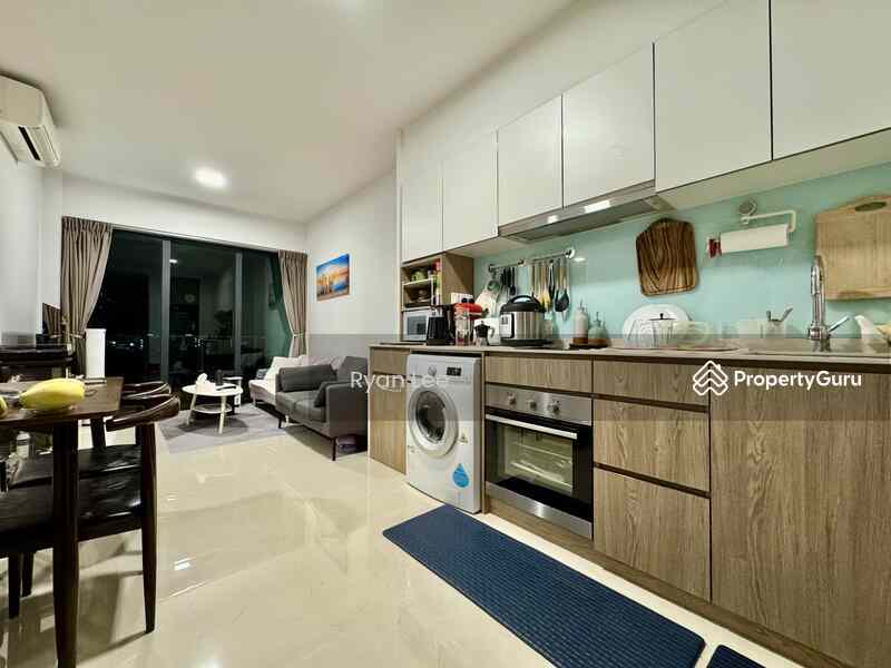 Prop-GPT: Condominium: D19  Kingsford Waterbay
