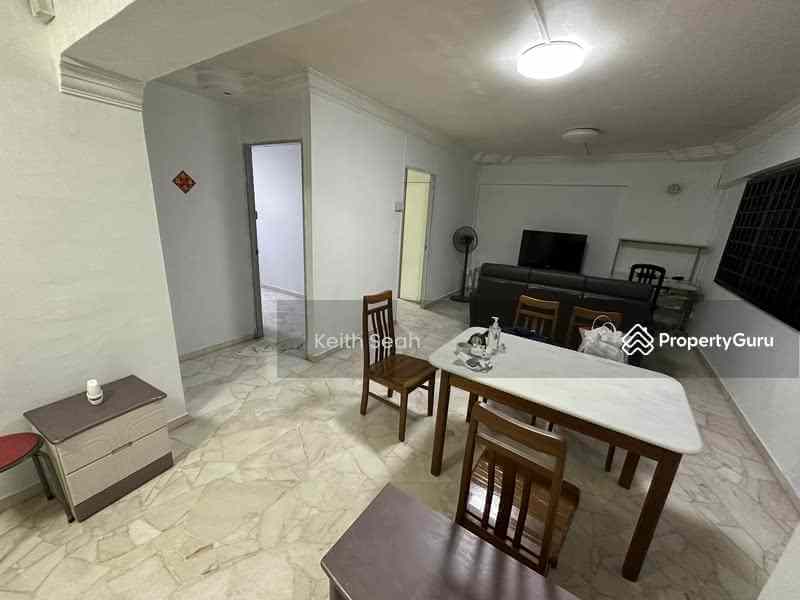 Prop-GPT: HDB Flat: D19  937 Hougang Street 92