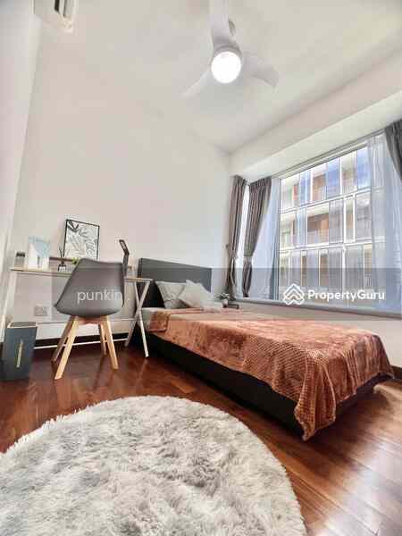 Prop-GPT: Condominium: D09  Watermark Robertson Quay